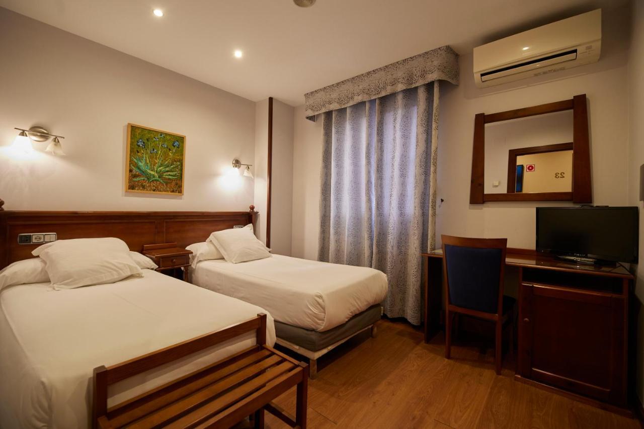 Hotel Villalegre Aviles Ngoại thất bức ảnh