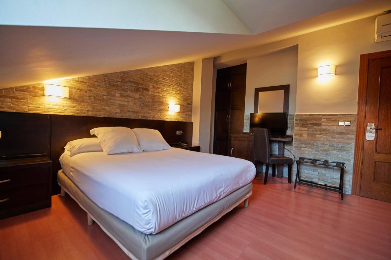 Hotel Villalegre Aviles Ngoại thất bức ảnh