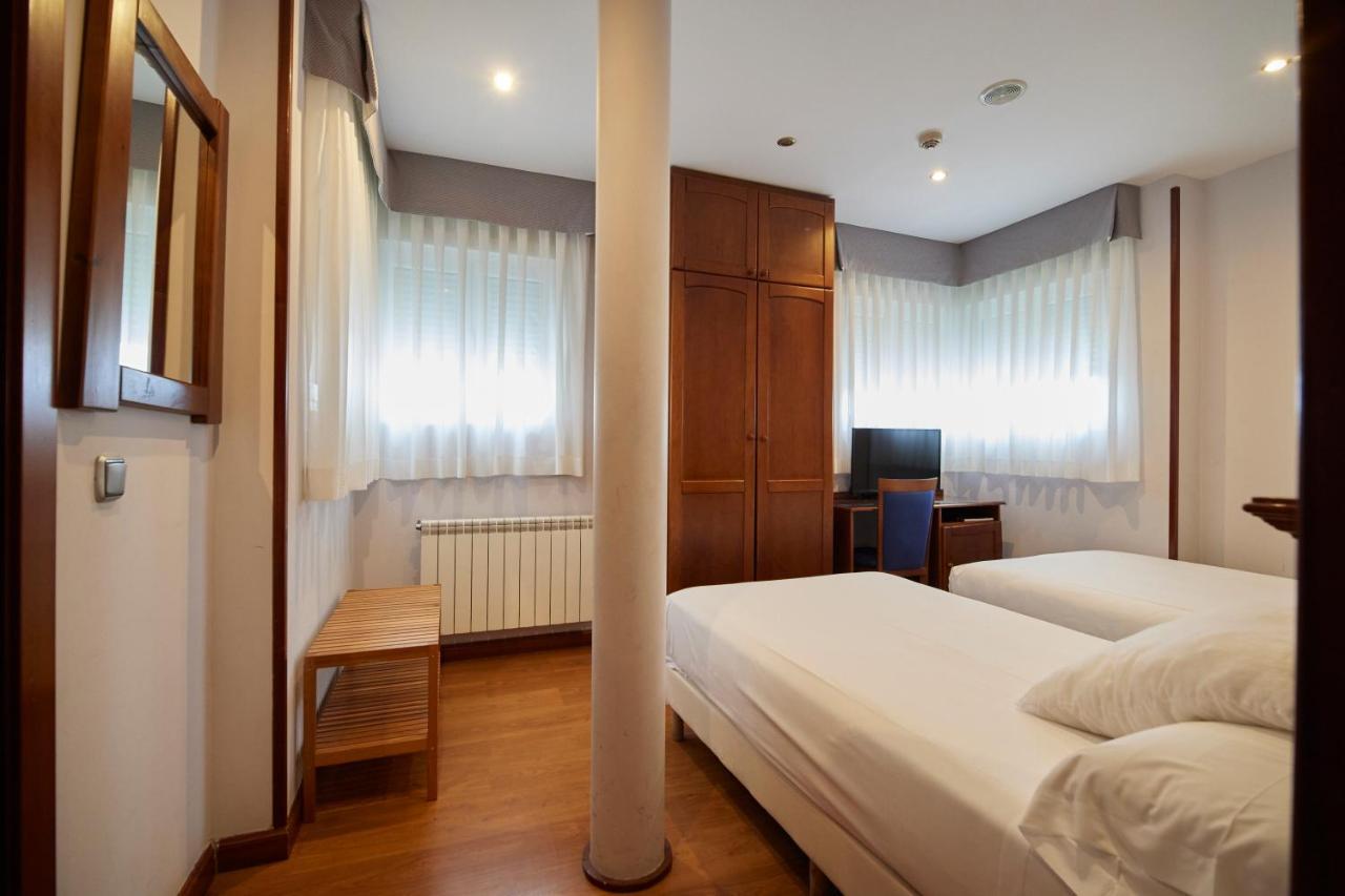 Hotel Villalegre Aviles Ngoại thất bức ảnh