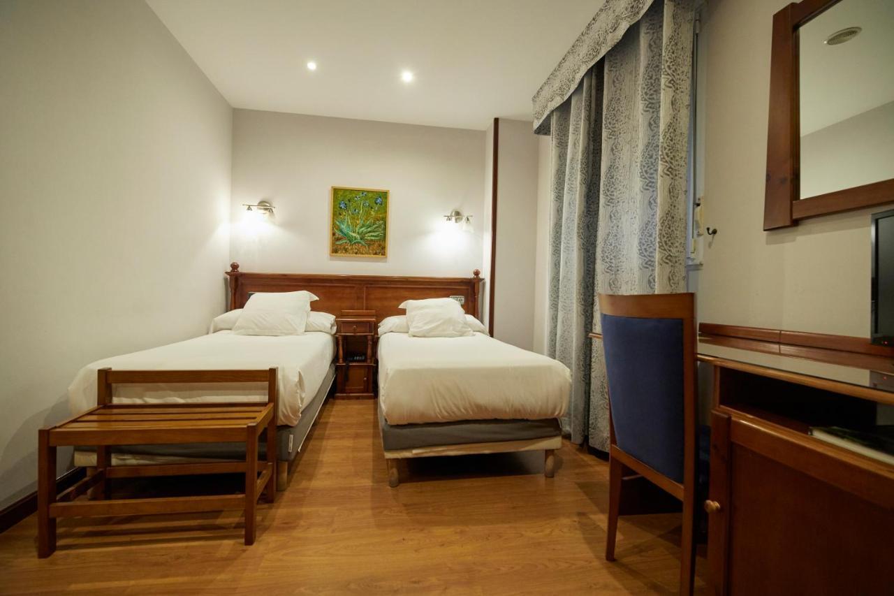 Hotel Villalegre Aviles Ngoại thất bức ảnh